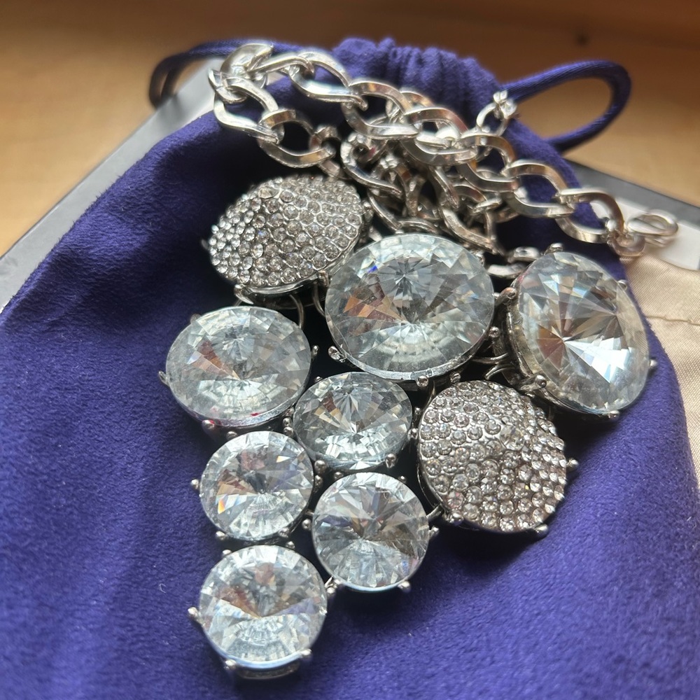 Statement necklace